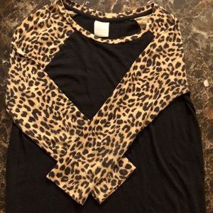3/4 Sleeve Leopard Print Shirt